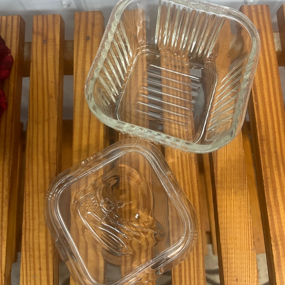 Vintage glass refrigerator dish lidded clear ribbed fruit storage